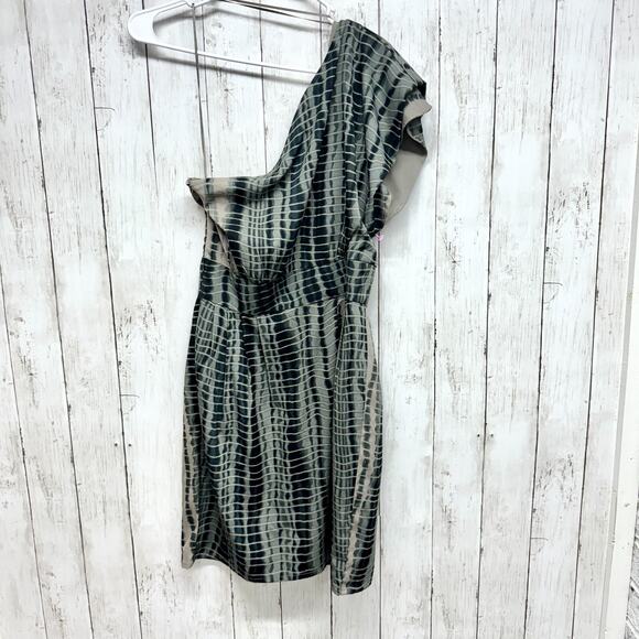 W118 Walter Baker Small Raquel Long Sleeve Mini Dress In Green And Cream Print - Picture 1 of 5